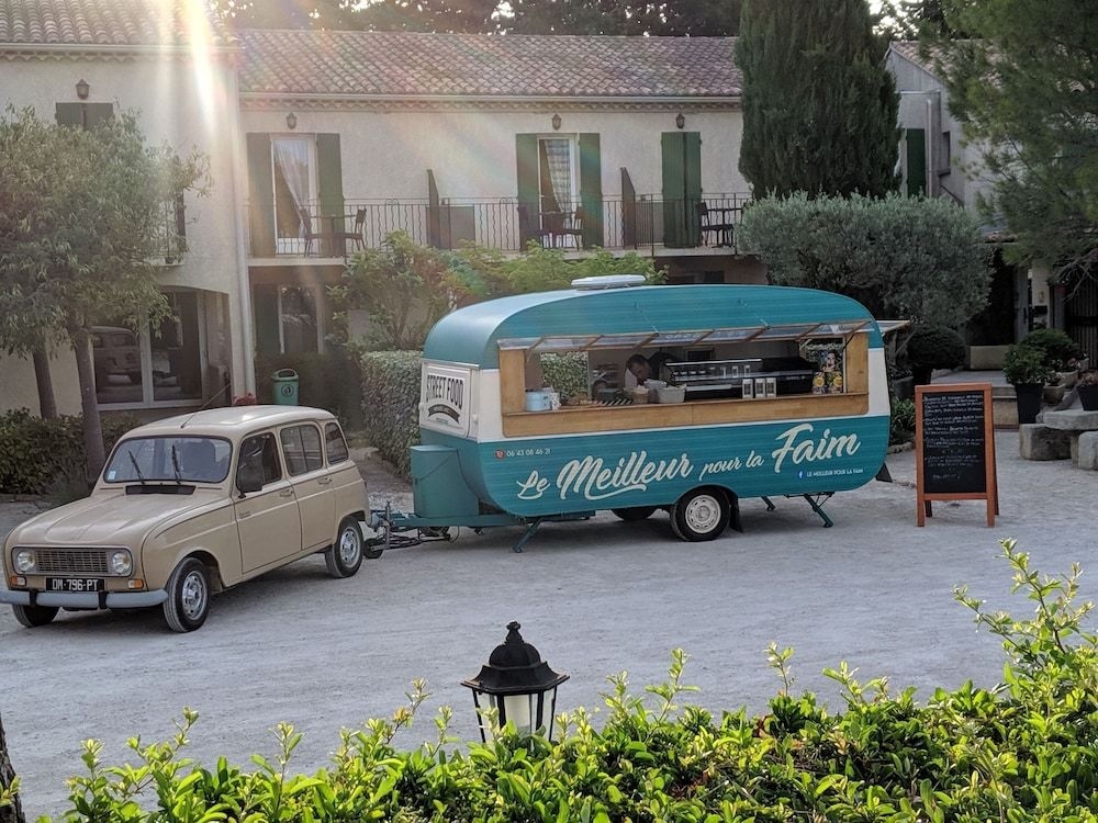 Hotel Le Pradet1
