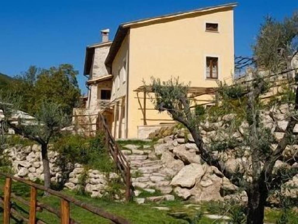 Antico Casale Urbani2