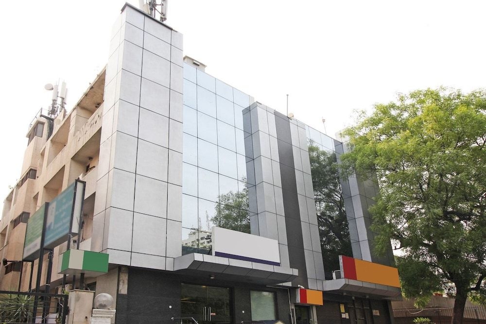 Parkland Chirag Enclave1