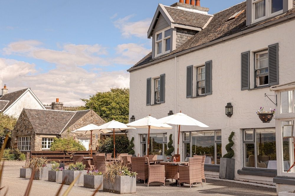 Airds Hotel3