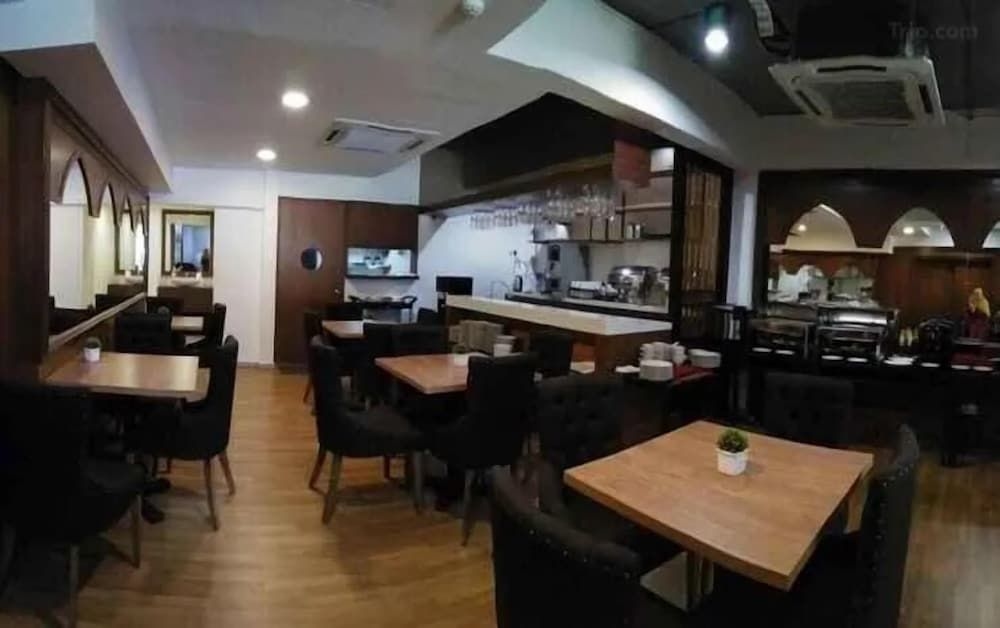 One ENIGMA Hotel4