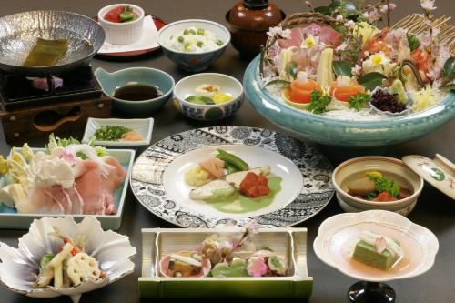 คูซัตสึ ออนเซน คาเนมิโดริ (Kusatsu Onsen Kanemidori)4