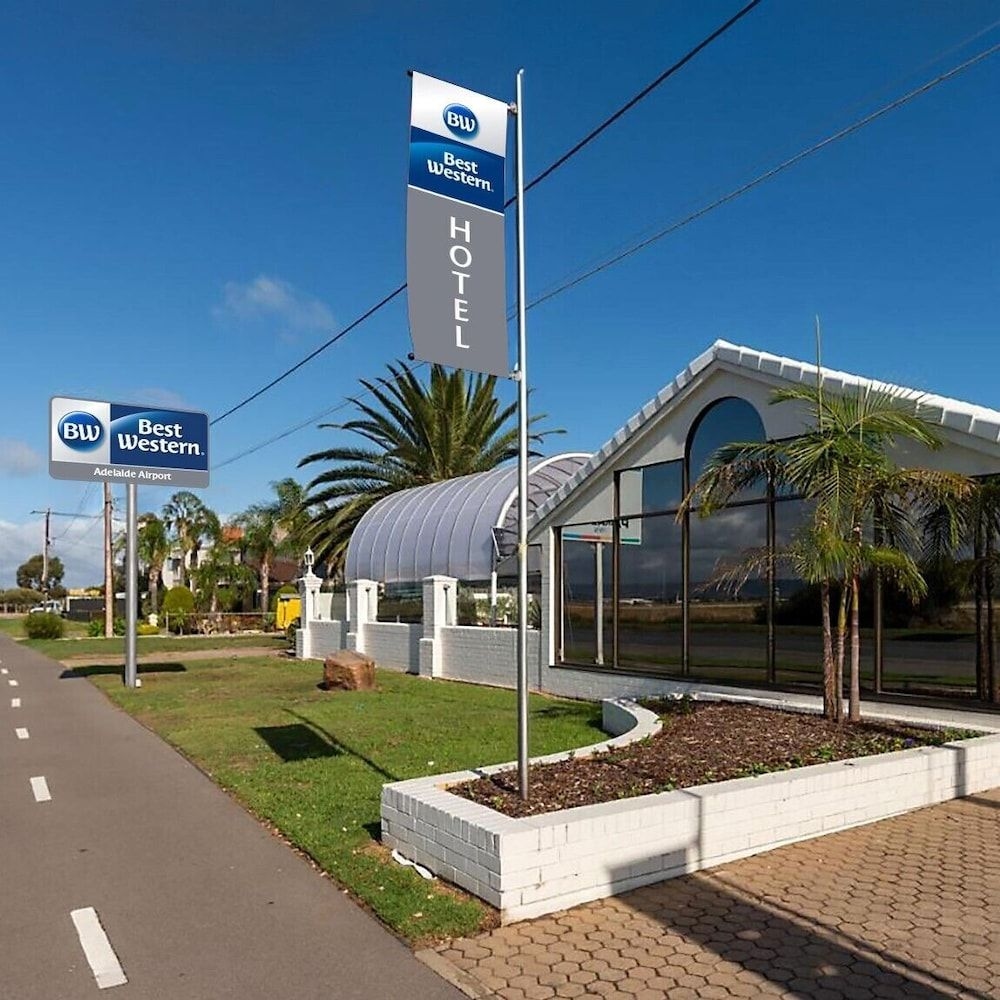 โรงแรมเบสท์เวสเทิร์น แอดิเลด แอร์พอร์ต (Best Western Adelaide Airport)2