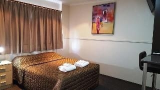 The Commercial Hotel Motel3