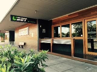 The Commercial Hotel Motel2