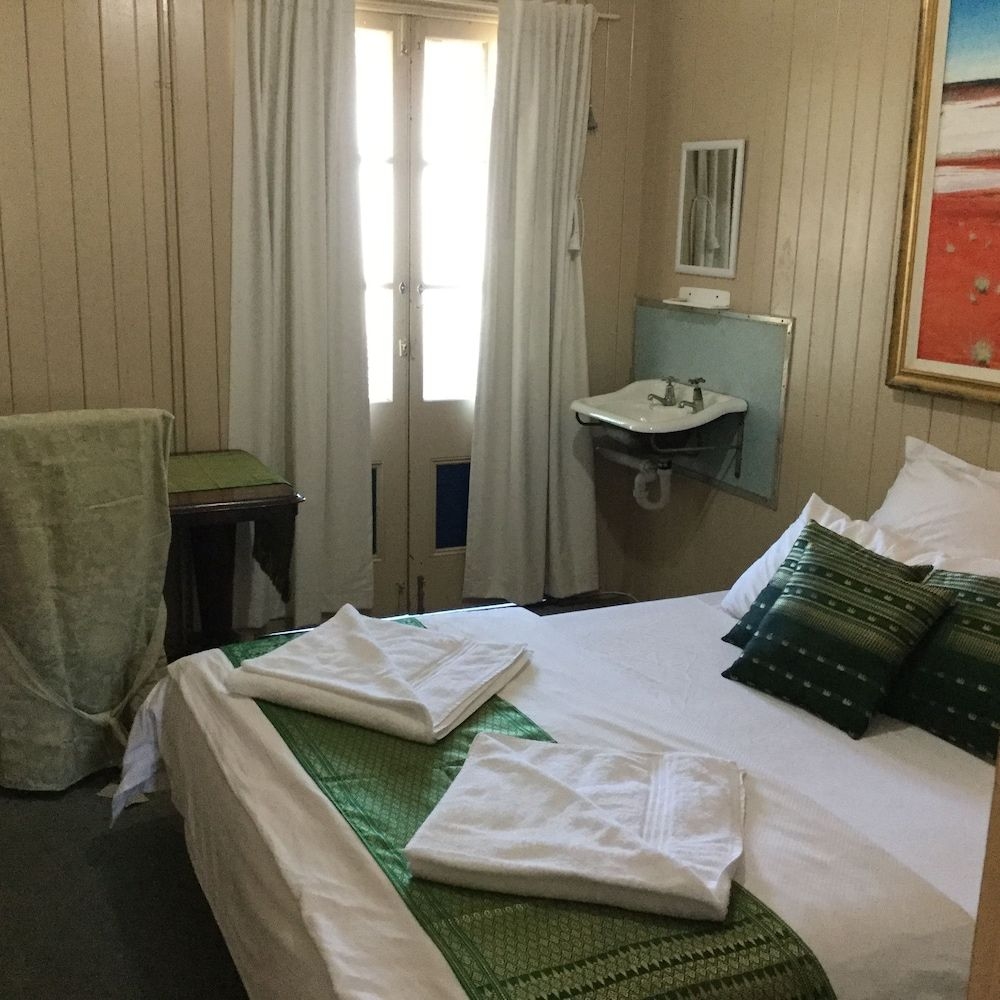 Toogoolawah Hotel2