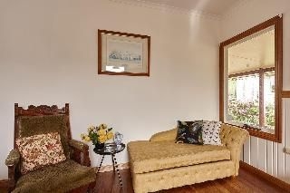 Box Cottage Apartment3