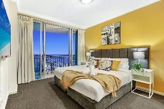 เชฟรอน เรอเนซองส์ วี อะคอมโมเดต (Chevron Renaissance We Accommodate)3