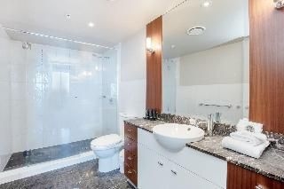 เชฟรอน เรอเนซองส์ วี อะคอมโมเดต (Chevron Renaissance We Accommodate)2