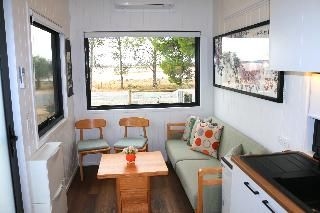 The Pink Lake Tiny House - 'Peony'3