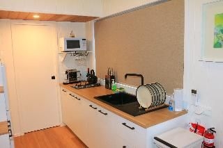 The Pink Lake Tiny House - 'Sakura'3