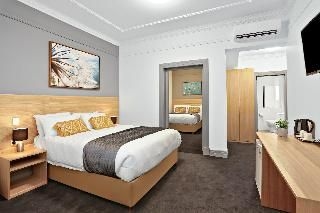 เมริเดียน โฮเทล (Meridian Hotel)3