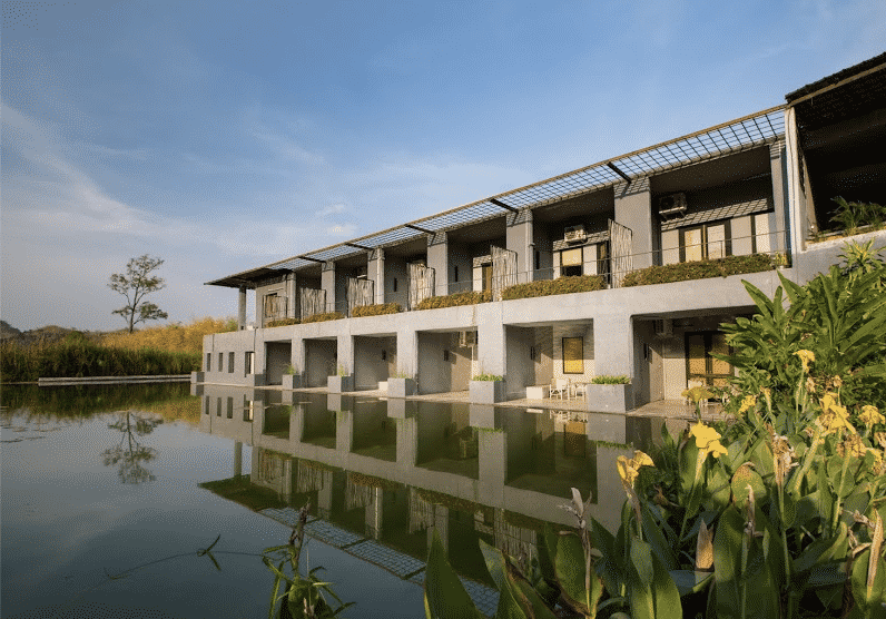 โรงแรมอวตาร มิราเคิลส์ (Avartarn Miracles Hotel)1