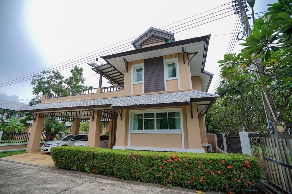 บ้านฟ้าทะเลจันทร์ รีสอร์ท (Baan Faa Talaychan Resort)4