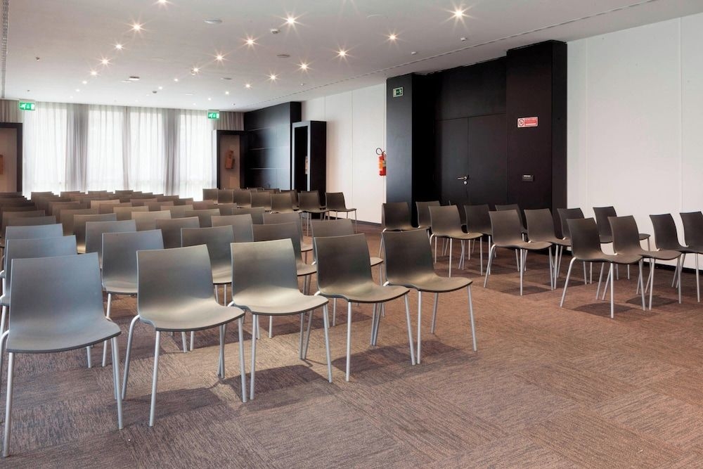 โรงแรม Ac โบโลญญา บายแมริออท (AC Hotel Bologna by Marriott)4