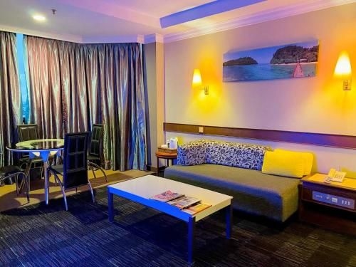 โรงแรมแกรนด์คริสตัล (Hotel Grand Crystal)2