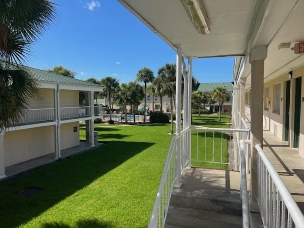 Rodeway Inn4