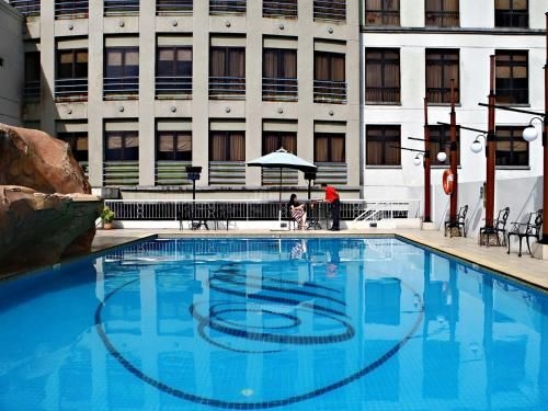 เมอร์เดก้า พาเลซ โฮเต็ลแอนด์สวีท (Merdeka Palace Hotel & Suites)0