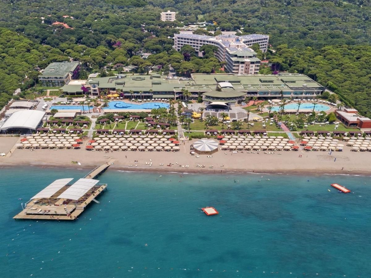 Maritim Pine Beach Resort0