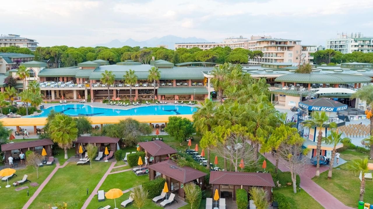 Maritim Pine Beach Resort2