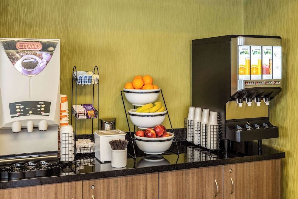 คอมฟอร์ต อินน์ (Comfort Inn Edmundston)2