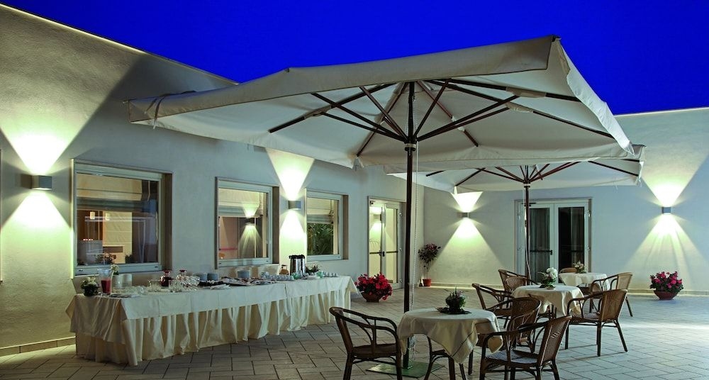 American Hotel4