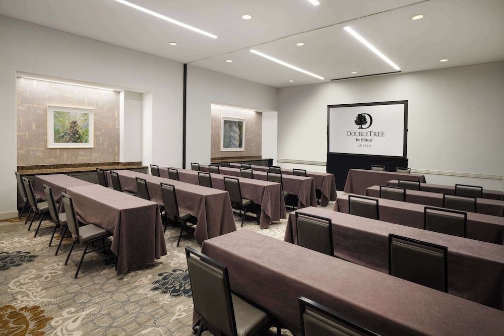 Doubletree by Hilton Austin1
