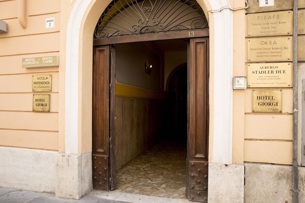 Hotel Capri1