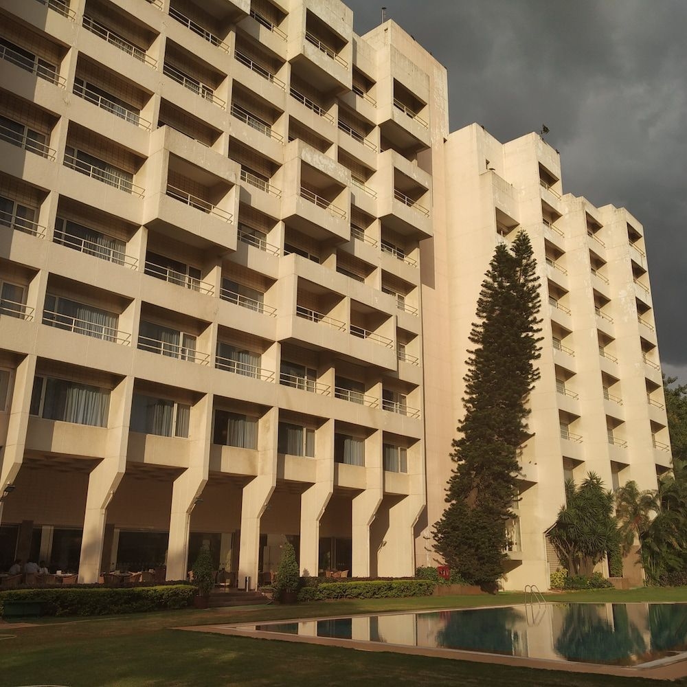 The Lalit Ashok Bangalore3