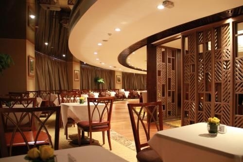 โรงแรมเซ็นทรัล (Central Hotel)3