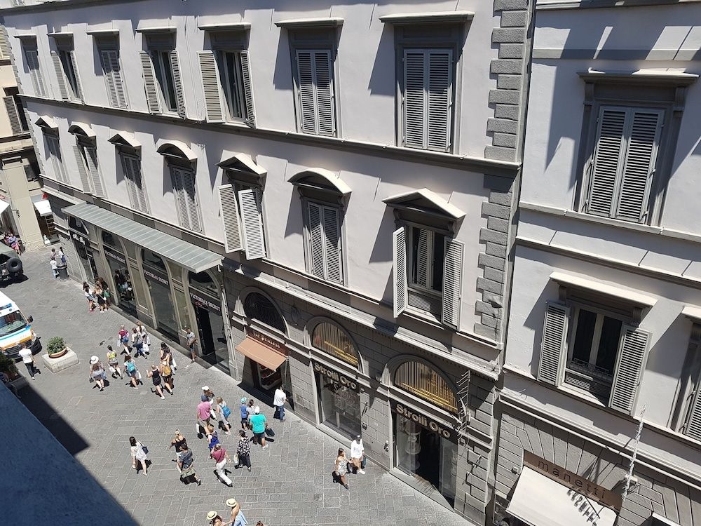 Maxim Firenze0