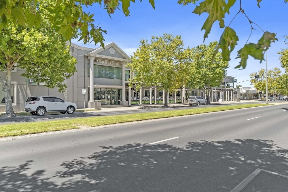 Quality Sherbourne Terrace2