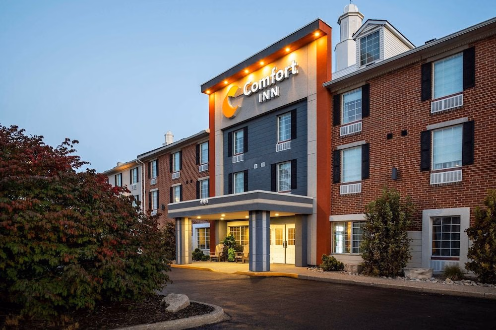 Comfort Inn Sarnia1