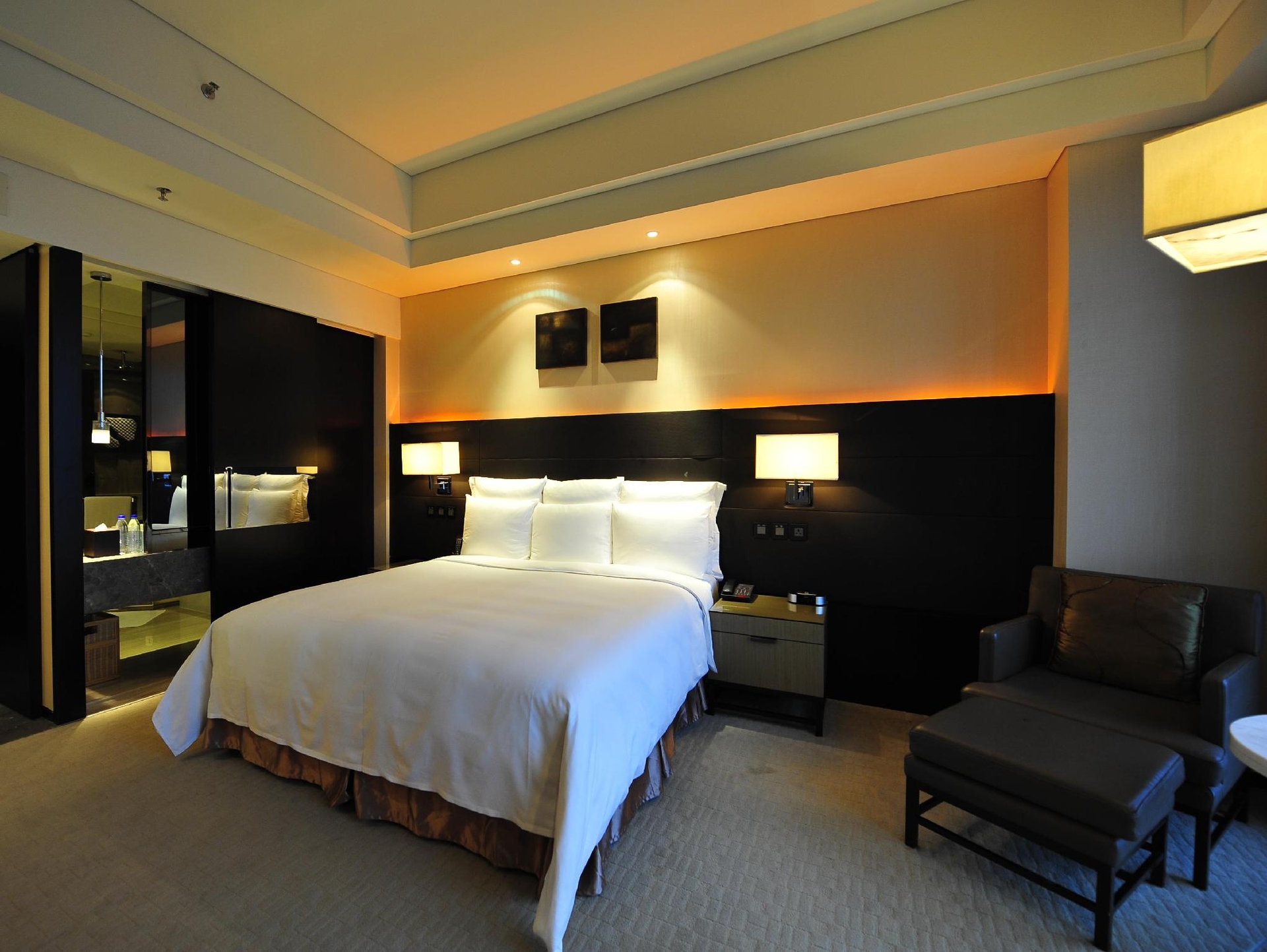 Renaissance Guiyang Hotel3