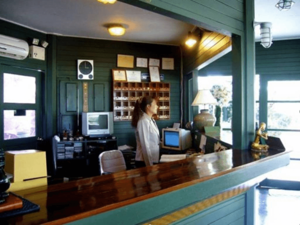 โรงแรมบ้านเพ คาบาน่า (Bann Pae Cabana Hotel)4