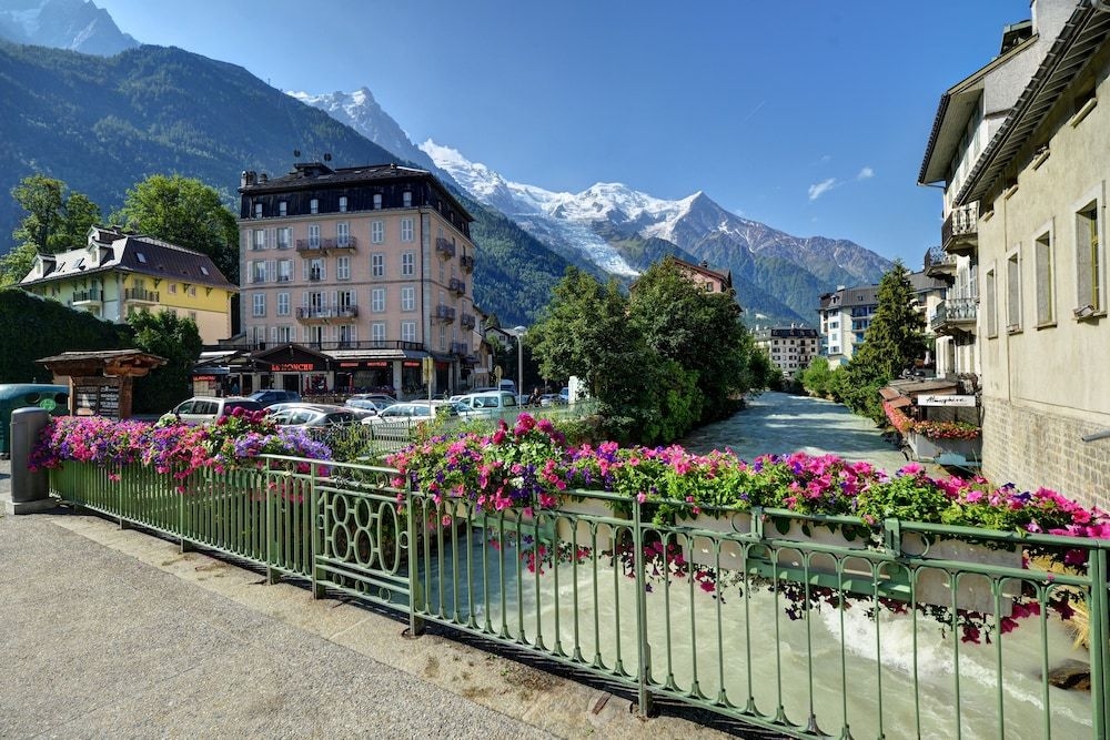 Croix Blanche0