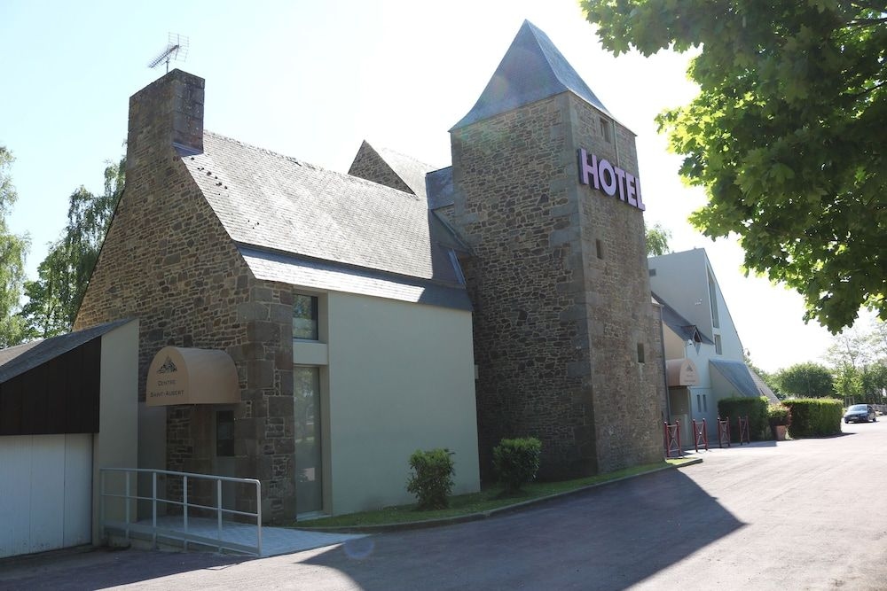 Saint Aubert1