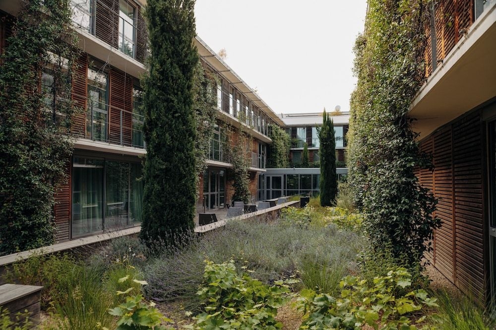 Courtyard By Marriott3