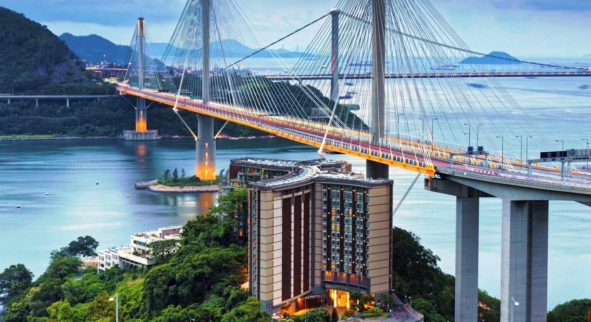 โรงแรมรอยัลวิว (Royal View Hotel)0