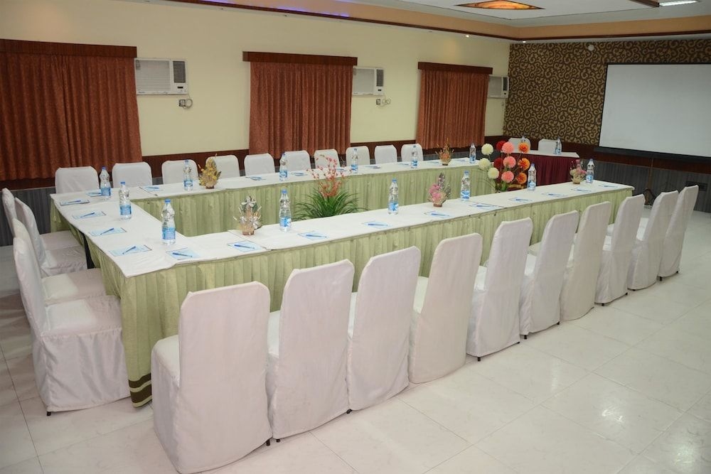 Executive Tower (C)2