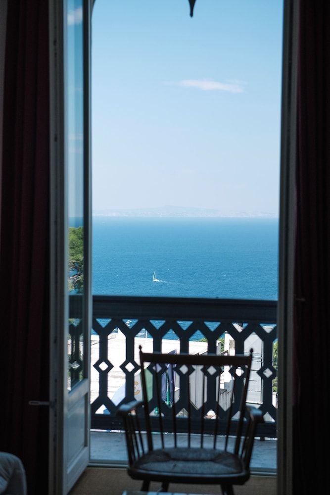 Capri2