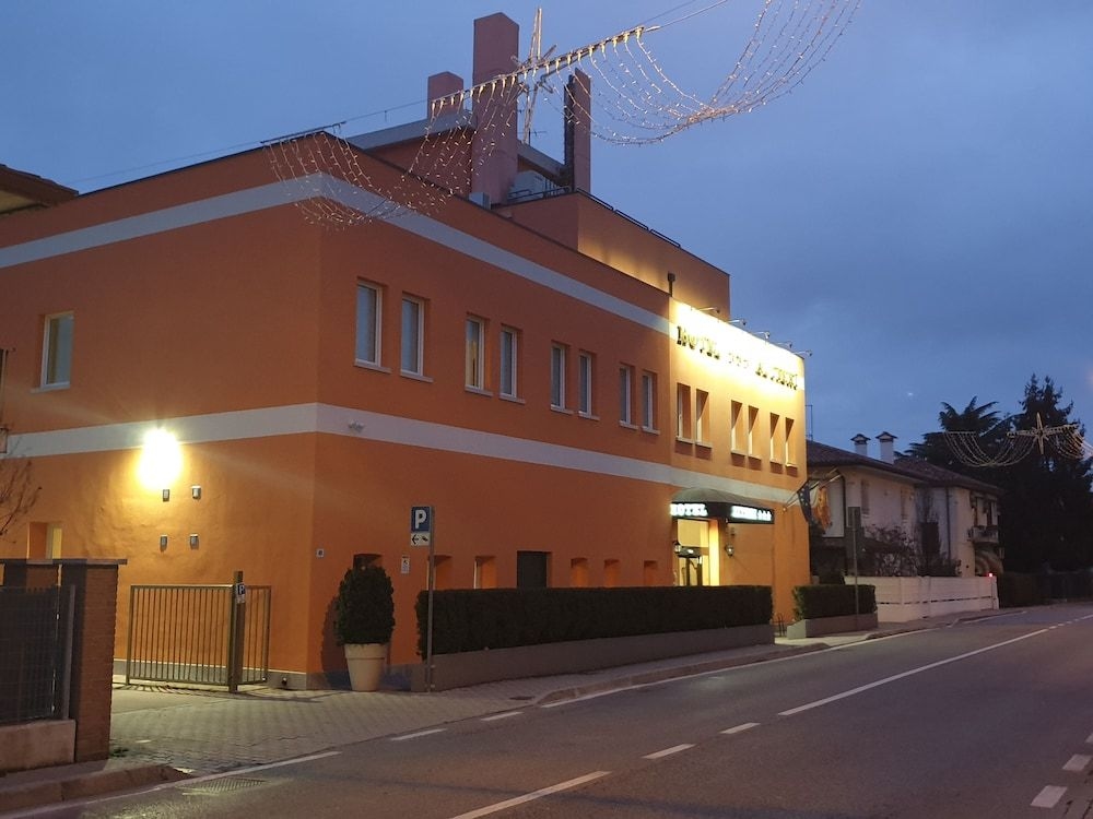 Altieri4