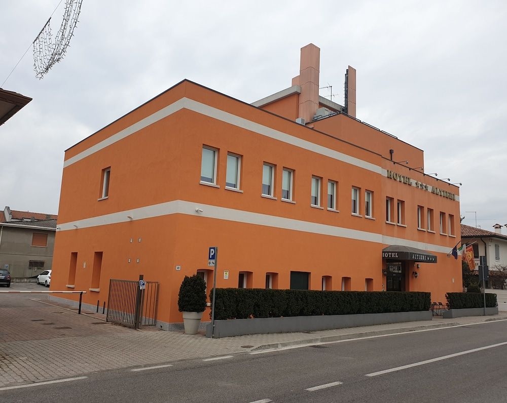 Altieri3