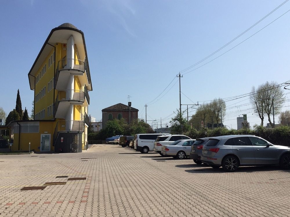 Alveri4
