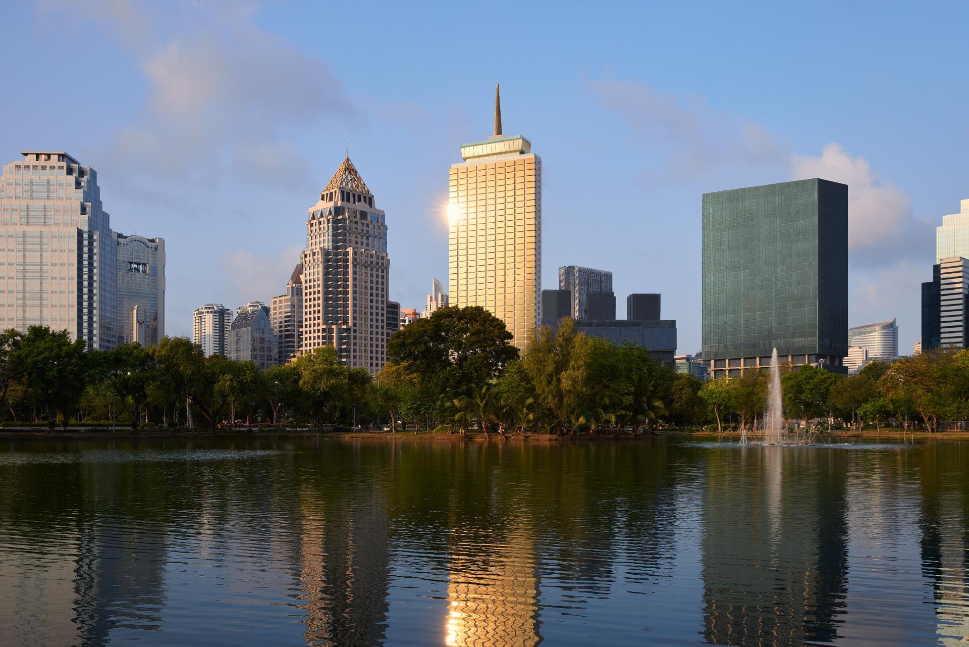 โรงแรมดุสิตธานี กรุงเทพ (Dusit Thani Bangkok)2