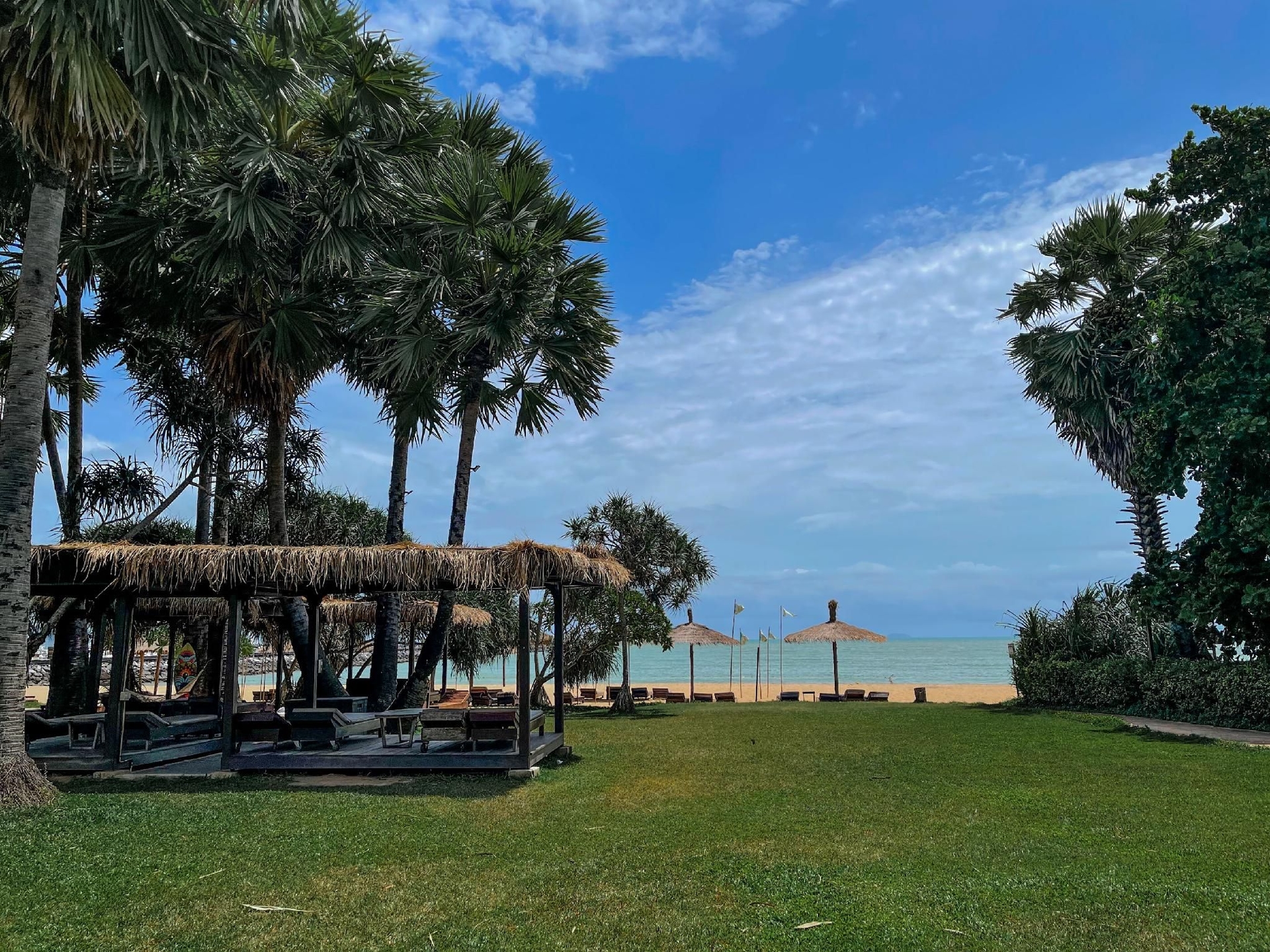 โบทานี บีช รีสอร์ท พัทยา (Botany Beach Resort Pattaya)3