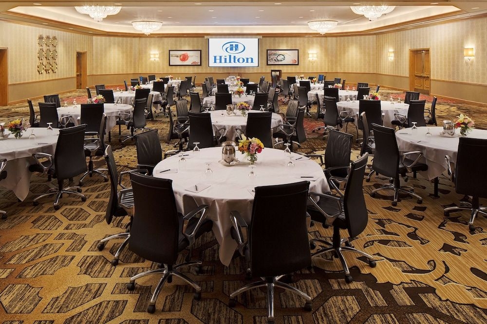 Hilton Rosemont3