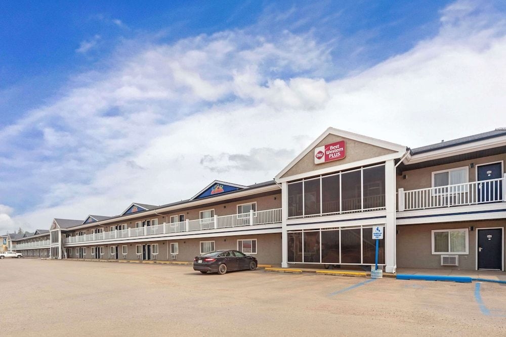 Best Western Plus Mirage Hotel & Resort2