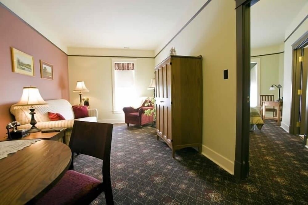 Hotel Selkirk4