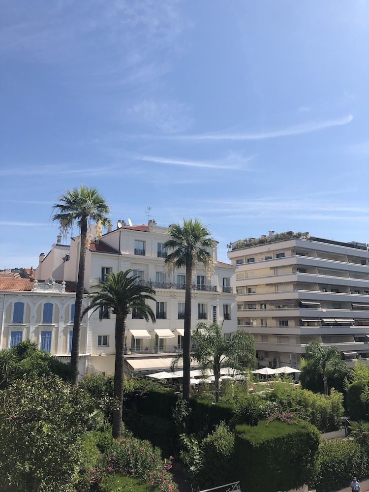 Cristal Hotel1